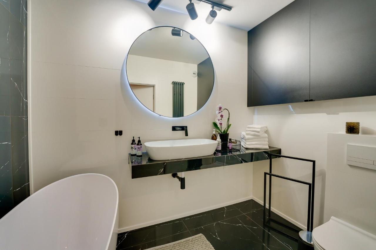 Apartament Deluxe Black Orchid Baltic Concept Dźwirzyno Exterior foto